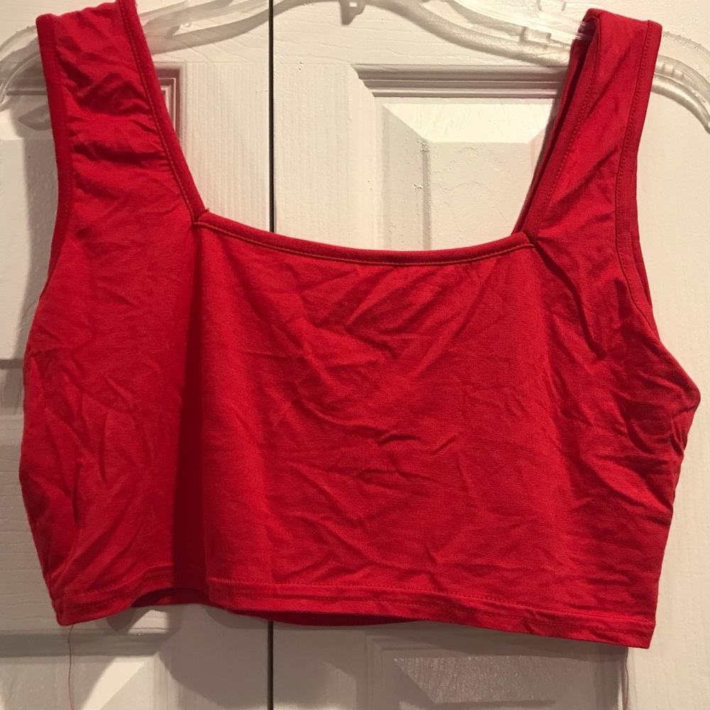 Tank crop top